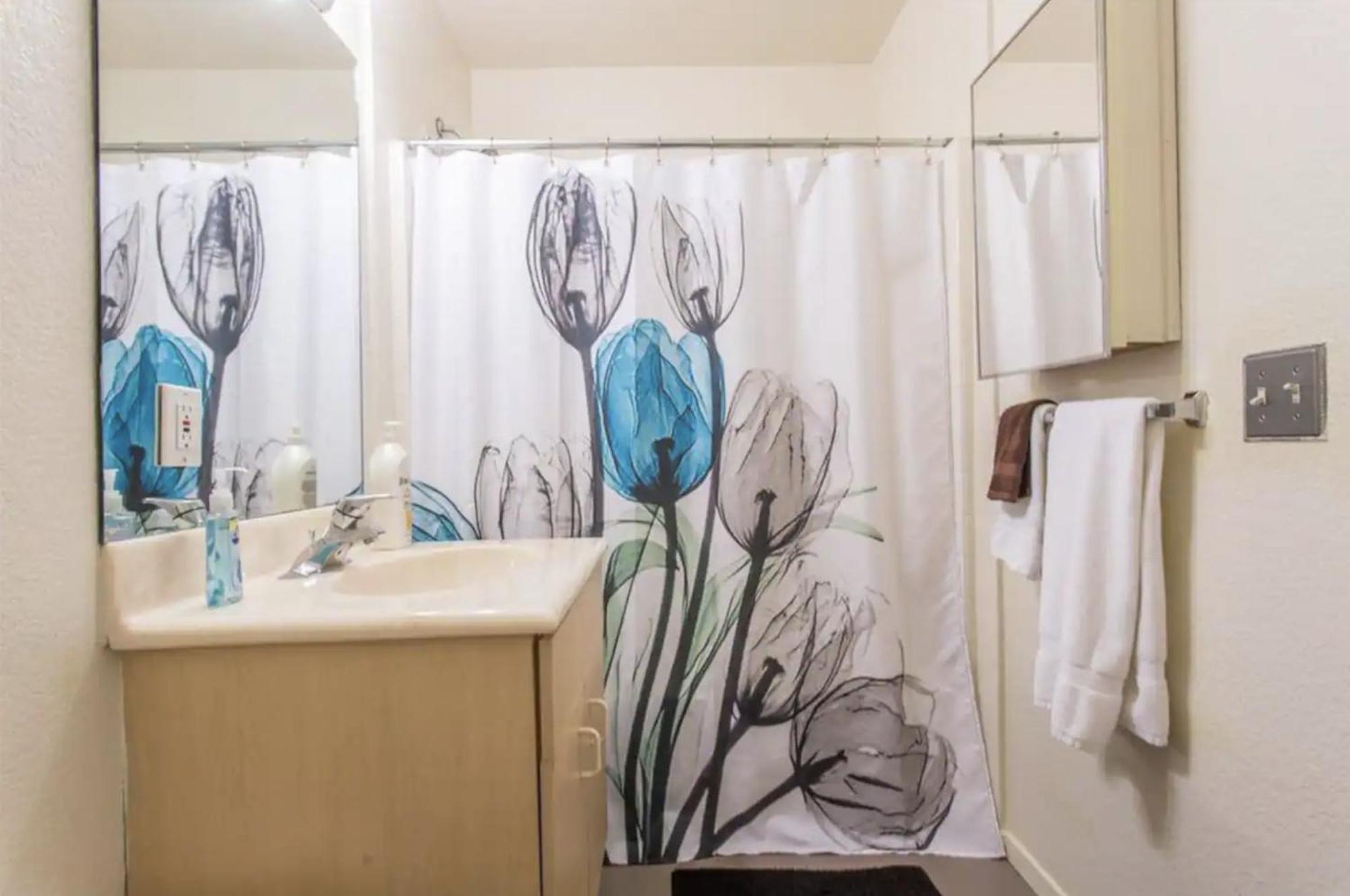 Stylish Loft Near Downtown With Free Parking * San Diego