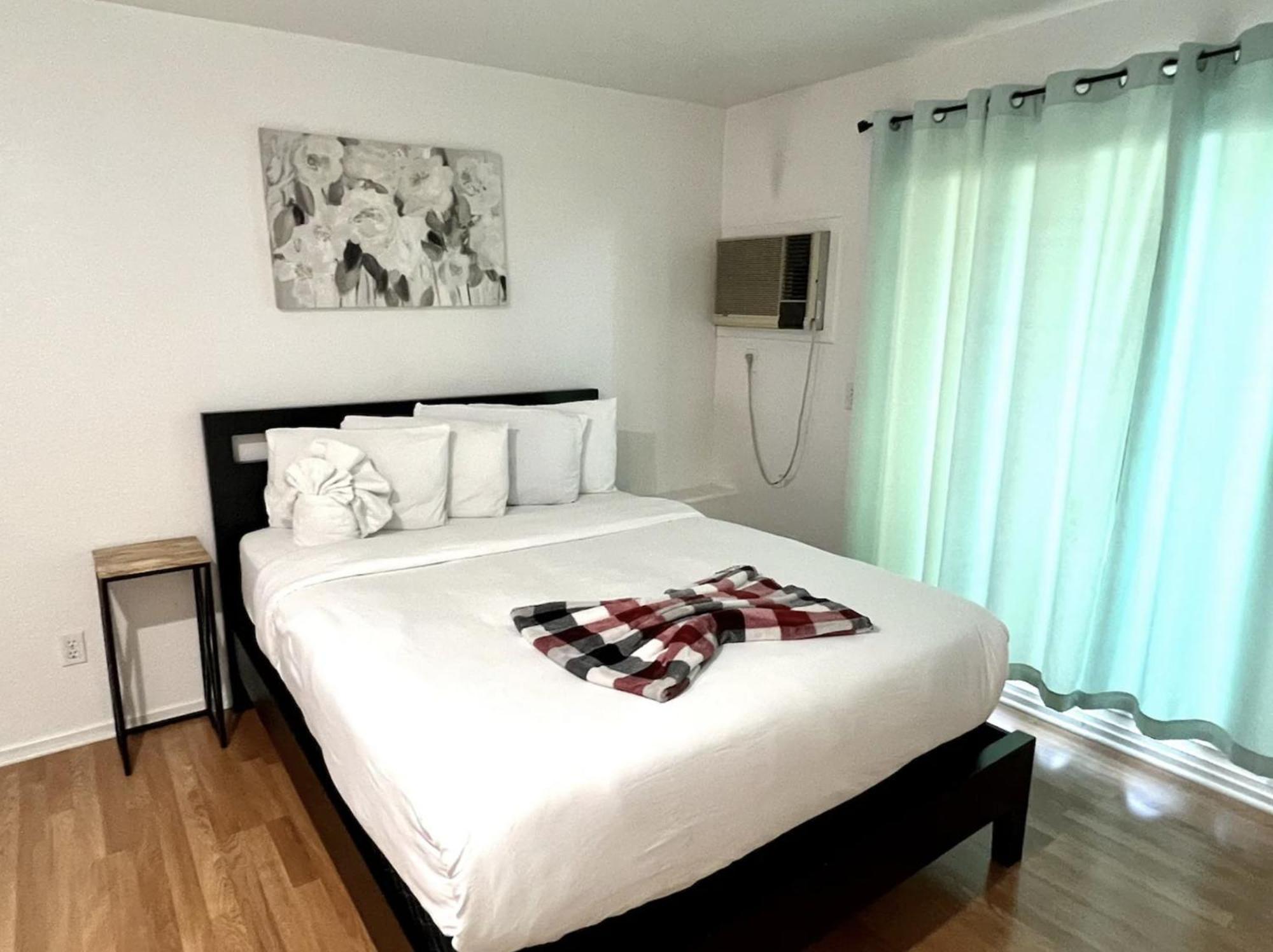Apartment Stylish Loft Near Downtown With Free Parking San Diego