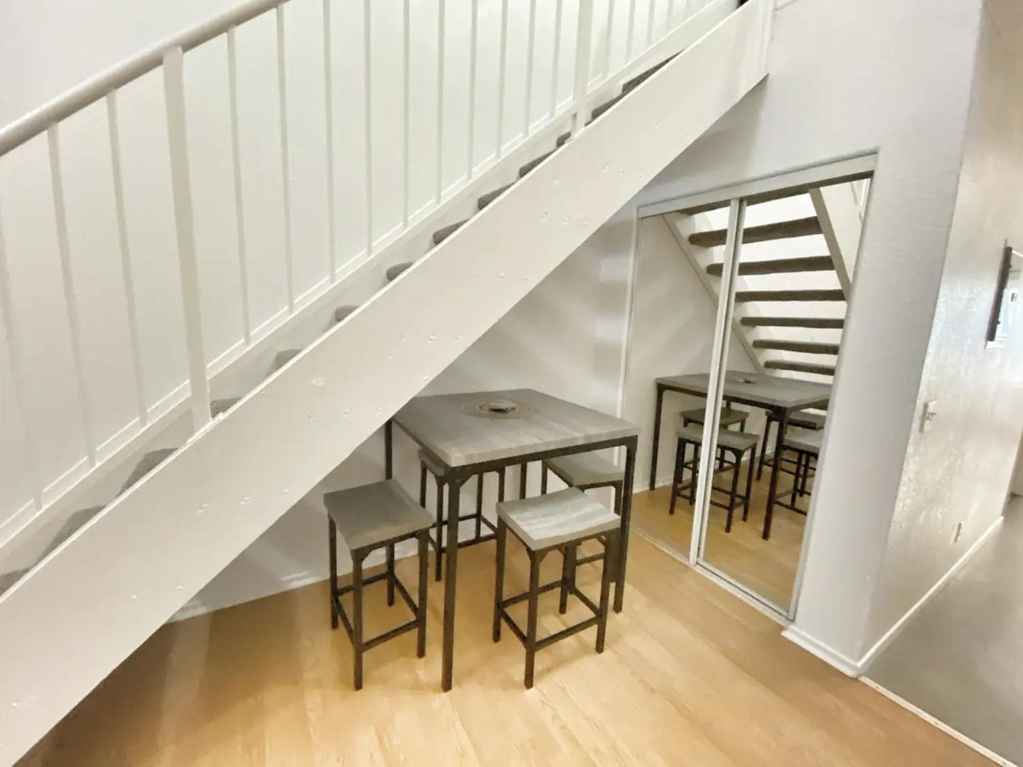 Apartment Stylish Loft Near Downtown With Free Parking San Diego