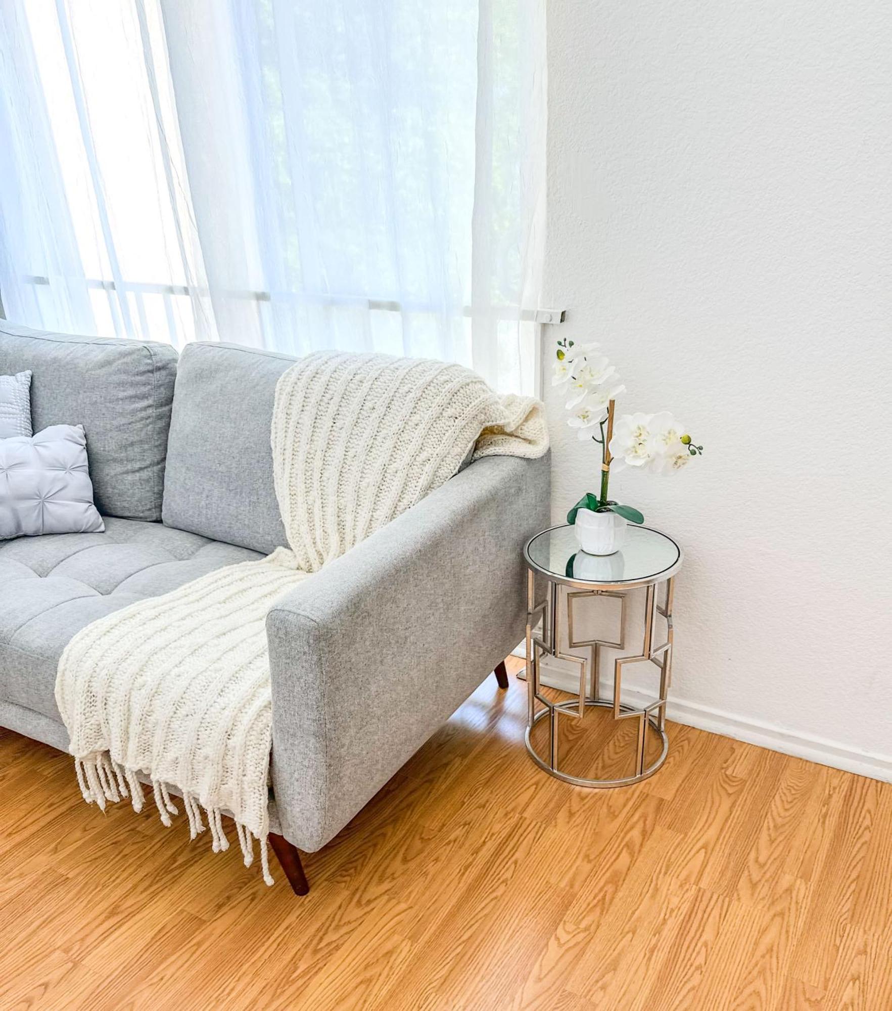 Apartment Stylish Loft Near Downtown With Free Parking *